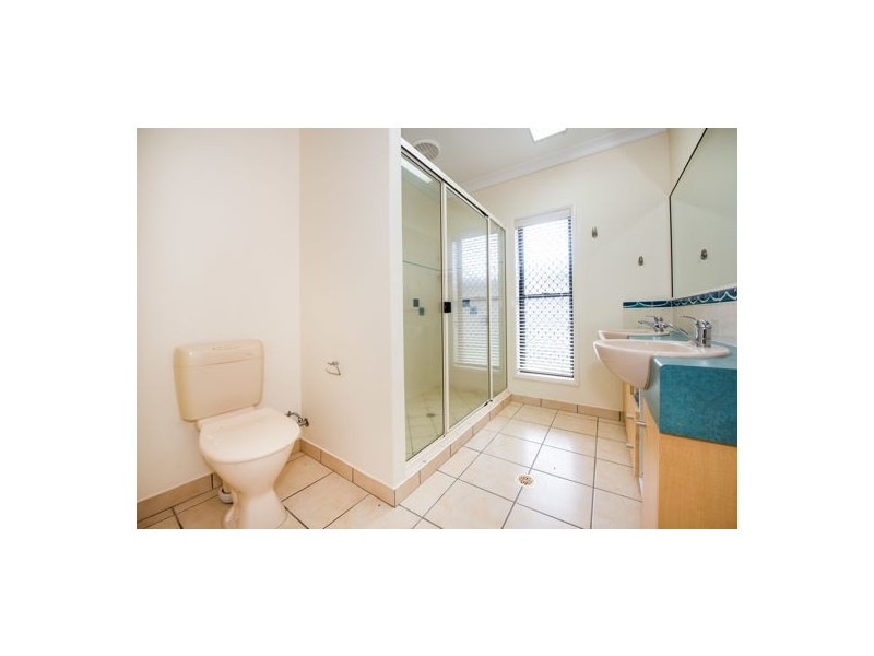 36 Adair Court, Rural View QLD 4740