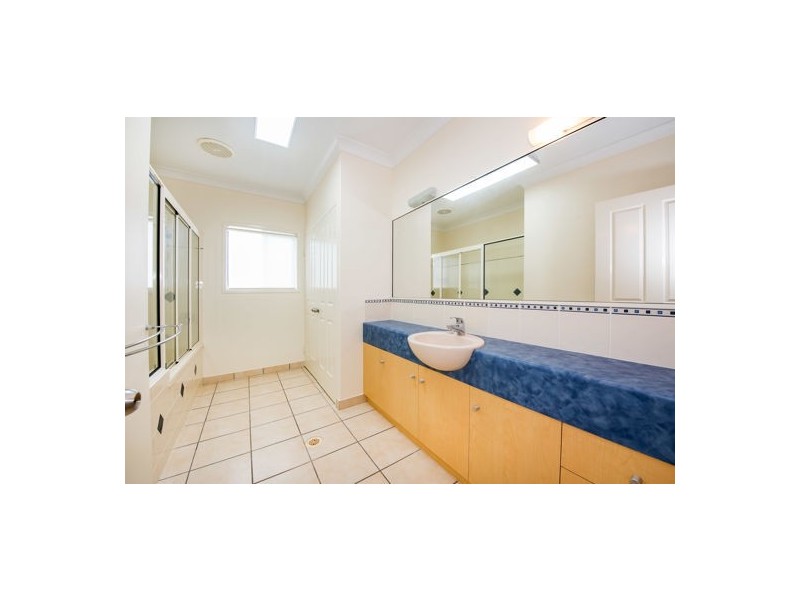 36 Adair Court, Rural View QLD 4740