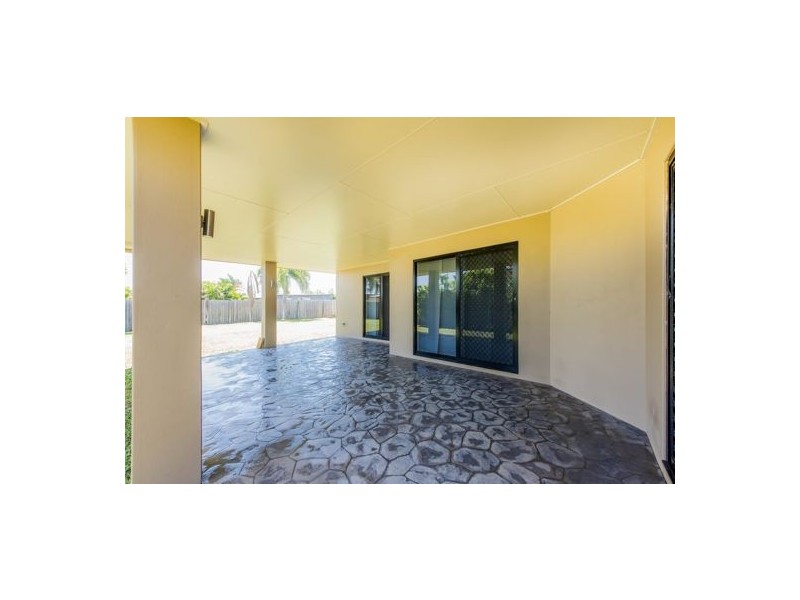 36 Adair Court, Rural View QLD 4740