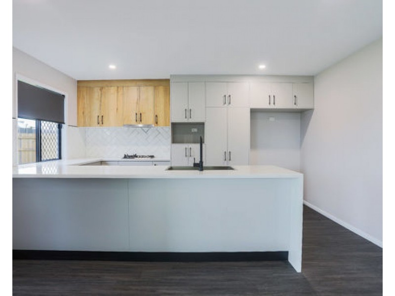 7 Chalmers Court, Mount Pleasant QLD 4740