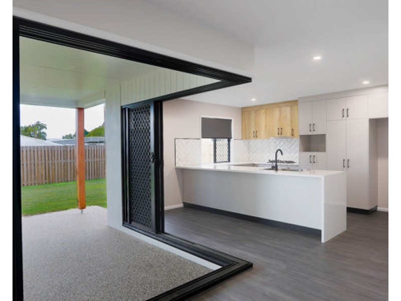 7 Chalmers Court, Mount Pleasant QLD 4740