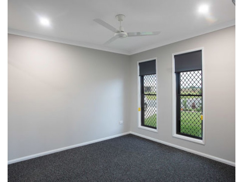 7 Chalmers Court, Mount Pleasant QLD 4740