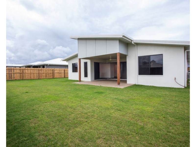 7 Chalmers Court, Mount Pleasant QLD 4740