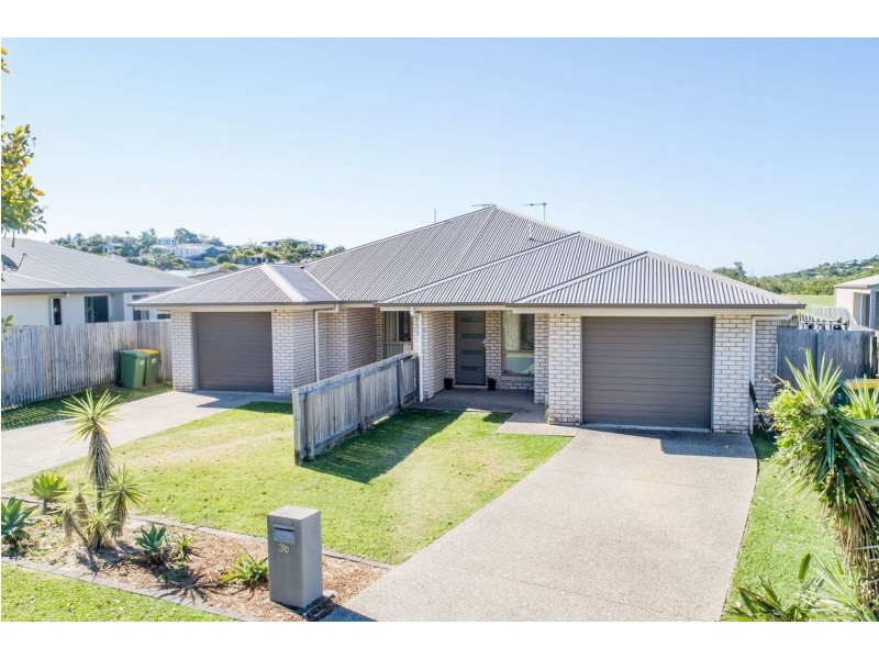 Units 1 & 2/3 Collins Court, Eimeo QLD 4740