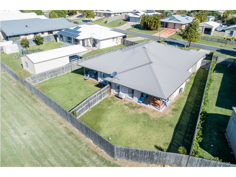 Units 1 & 2/3 Collins Court, Eimeo QLD 4740