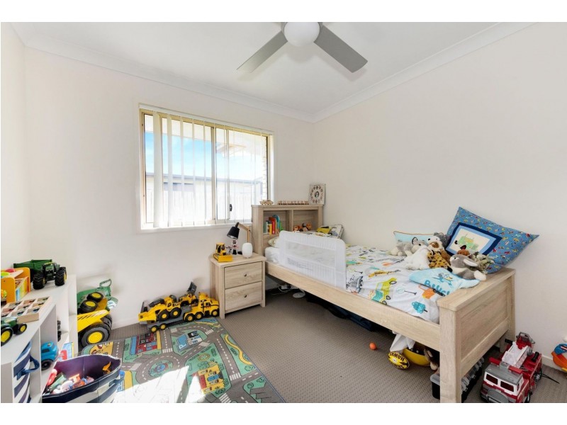 Units 1 & 2/3 Collins Court, Eimeo QLD 4740