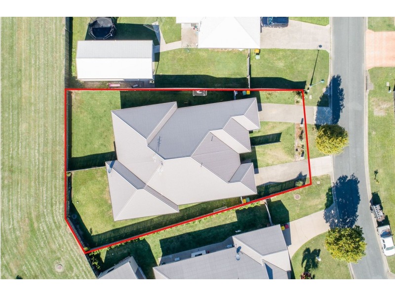 Units 1 & 2/3 Collins Court, Eimeo QLD 4740