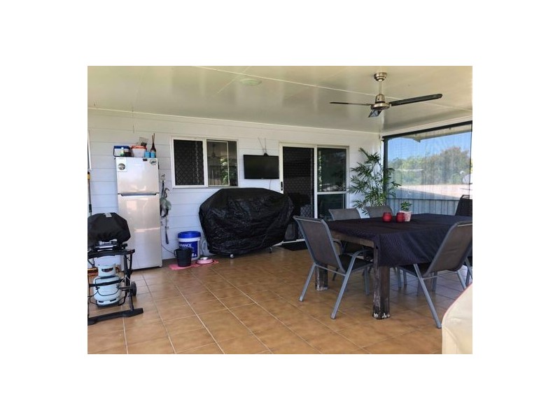 22 Viola Street, Glenella QLD 4740