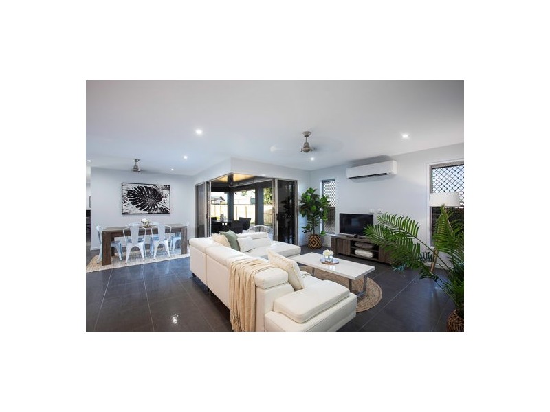 8 Merritt Court, Marian QLD 4753