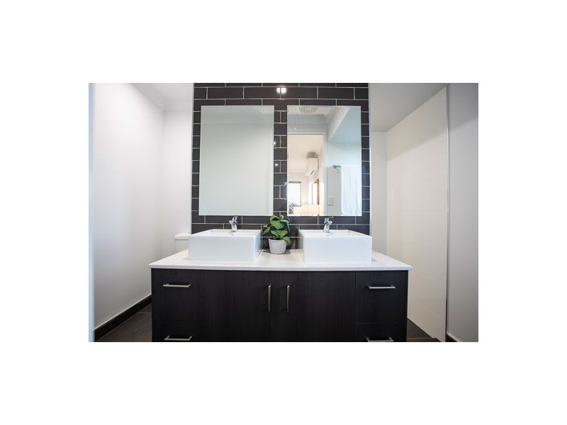 8 Merritt Court, Marian QLD 4753