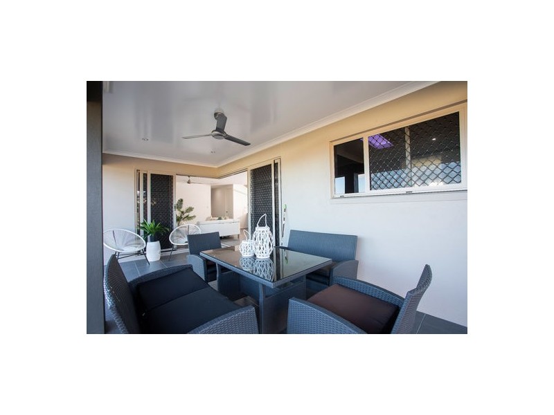 8 Merritt Court, Marian QLD 4753