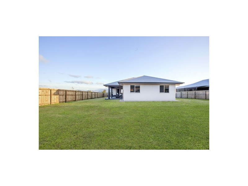 8 Merritt Court, Marian QLD 4753