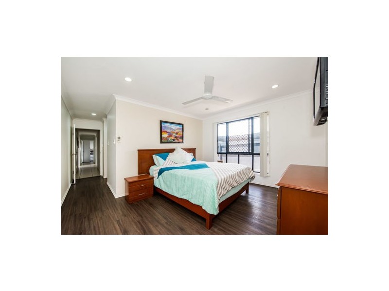 15 Raylene Street, Mount Pleasant QLD 4740