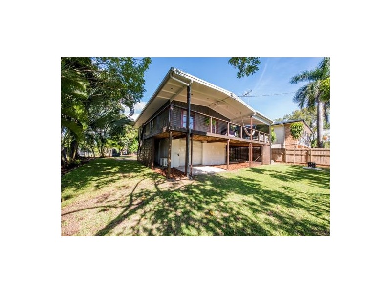 81 Waverley Street, Bucasia QLD 4750