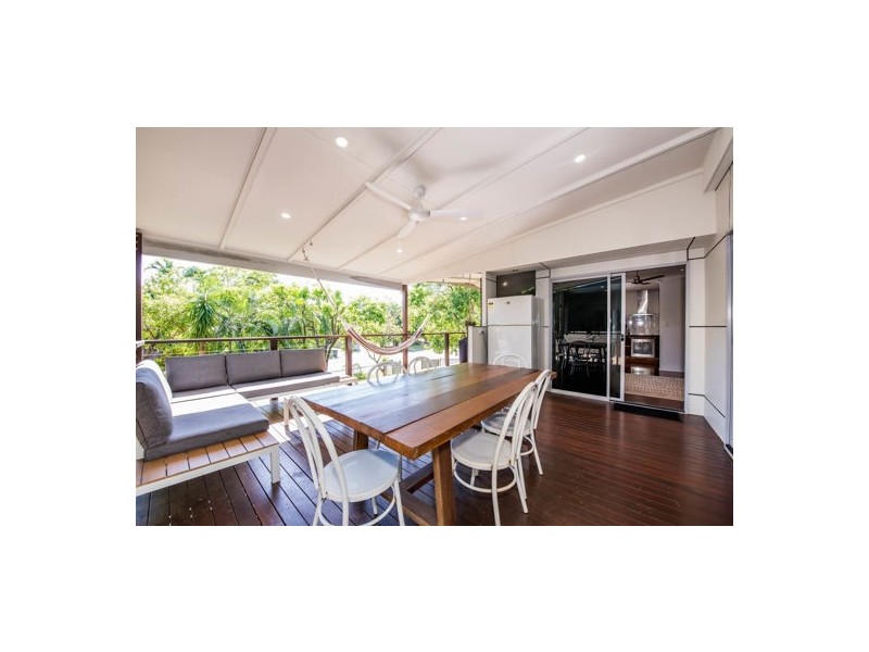 81 Waverley Street, Bucasia QLD 4750