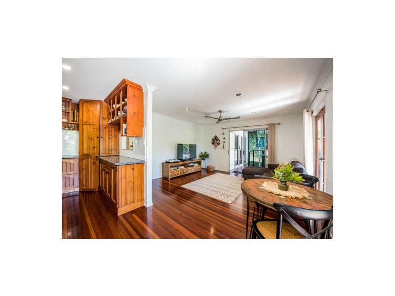 81 Waverley Street, Bucasia QLD 4750