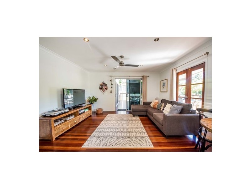 81 Waverley Street, Bucasia QLD 4750