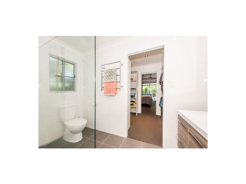 81 Waverley Street, Bucasia QLD 4750
