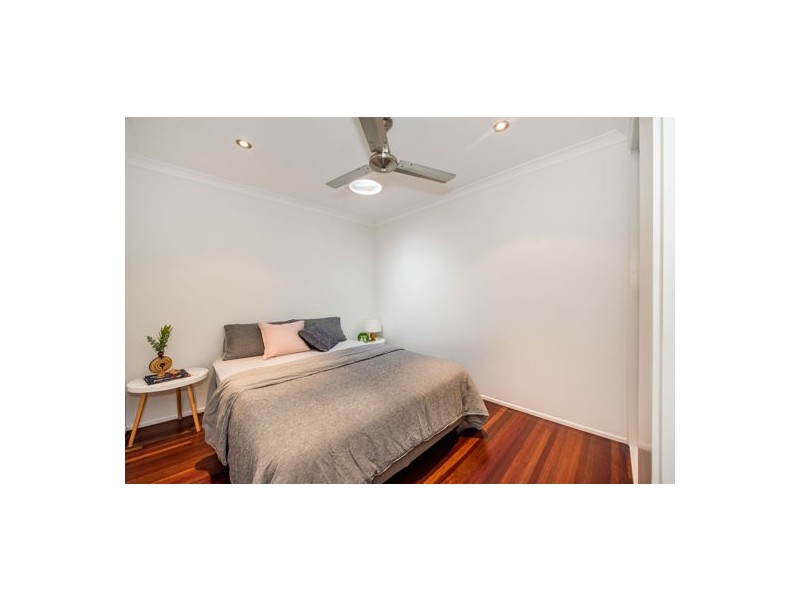 81 Waverley Street, Bucasia QLD 4750