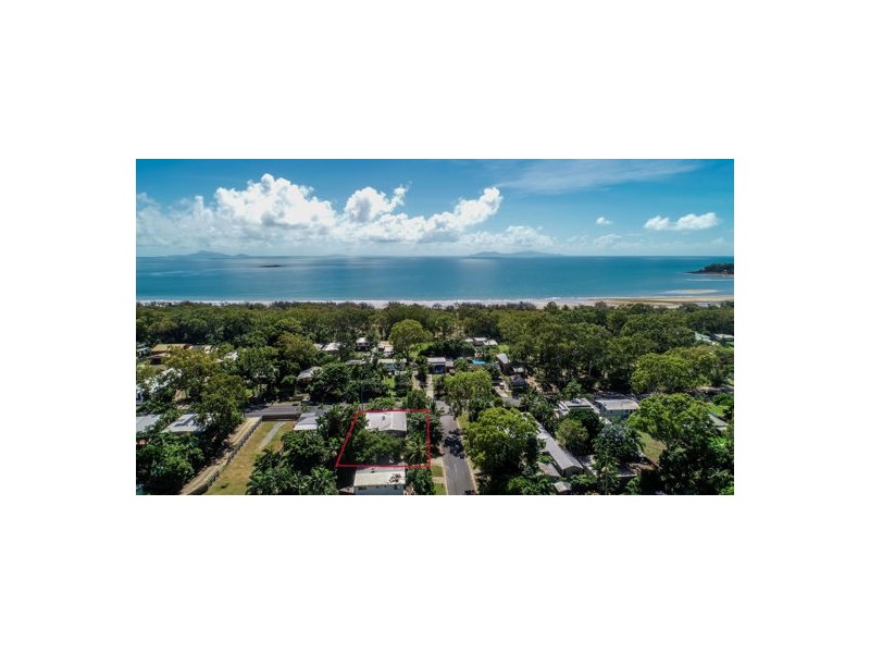 81 Waverley Street, Bucasia QLD 4750