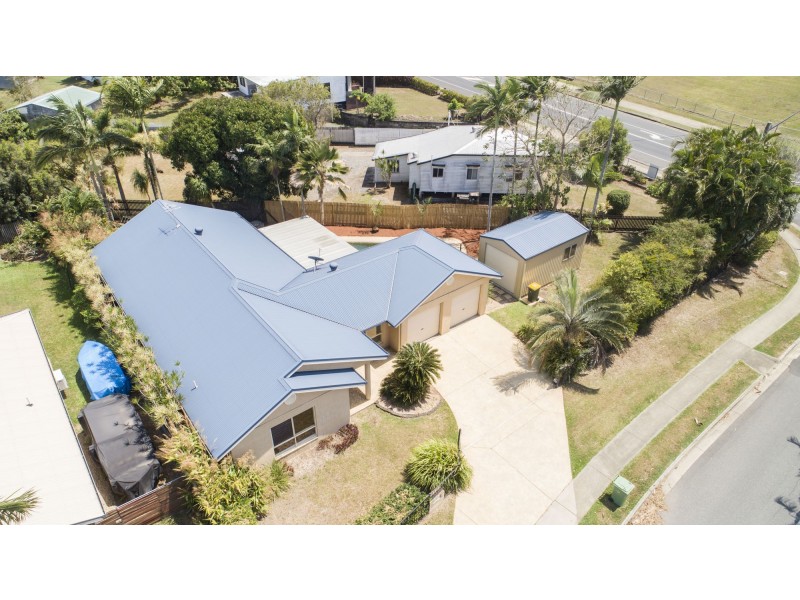 2 Wheeler Drive, Glenella QLD 4740
