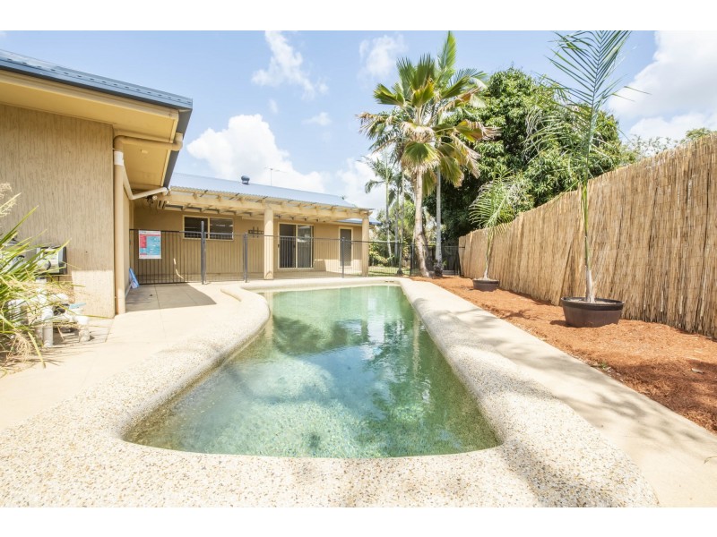 2 Wheeler Drive, Glenella QLD 4740