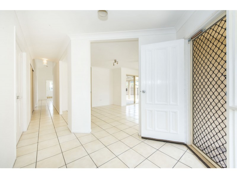 2 Wheeler Drive, Glenella QLD 4740