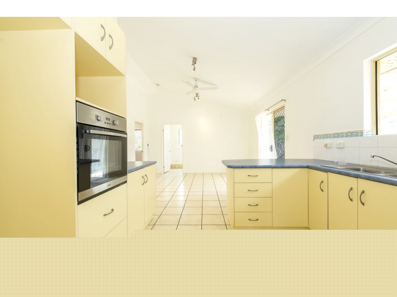 2 Wheeler Drive, Glenella QLD 4740