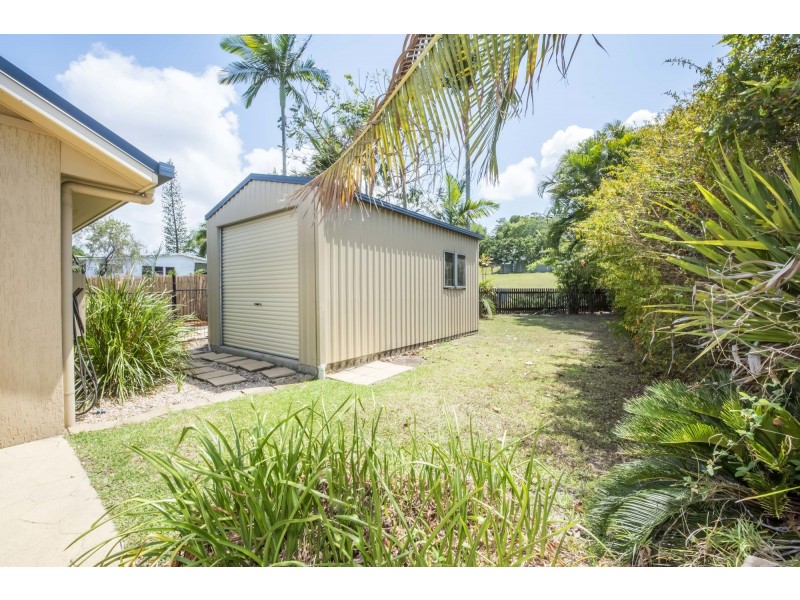 2 Wheeler Drive, Glenella QLD 4740
