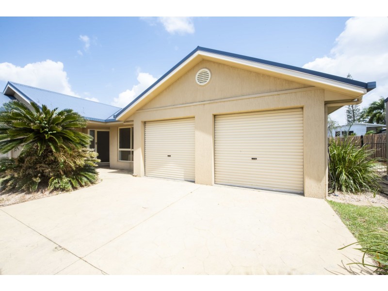2 Wheeler Drive, Glenella QLD 4740