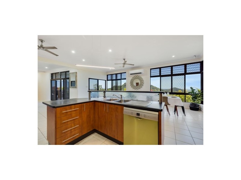 122 Ian Reddacliff Drive, The Leap QLD 4740