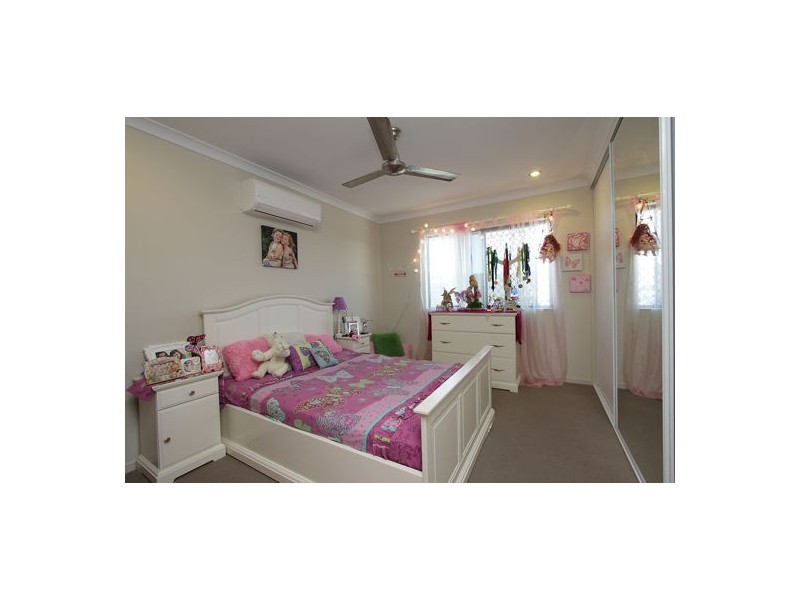 59 Beach Road, Dolphin Heads QLD 4740