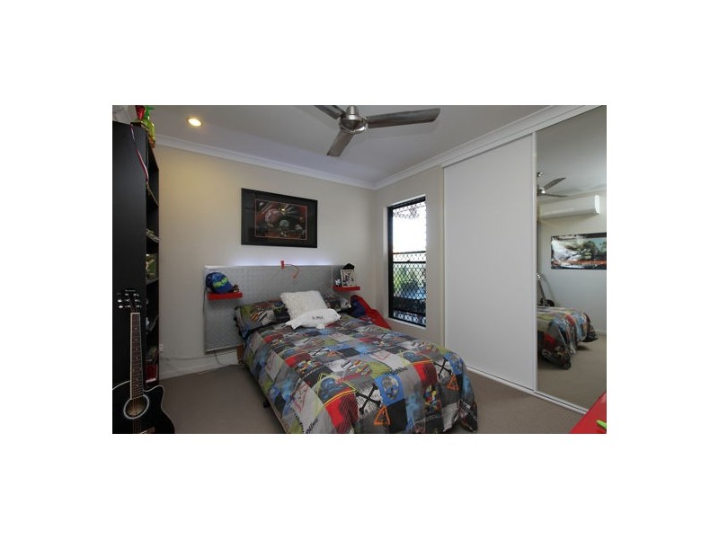 59 Beach Road, Dolphin Heads QLD 4740