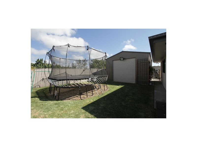 59 Beach Road, Dolphin Heads QLD 4740