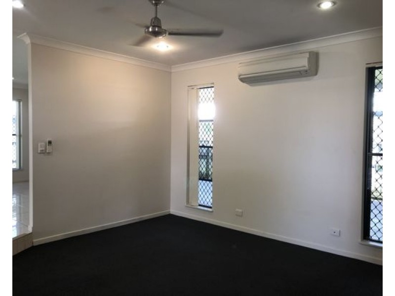 42 Monash Way, Ooralea QLD 4740