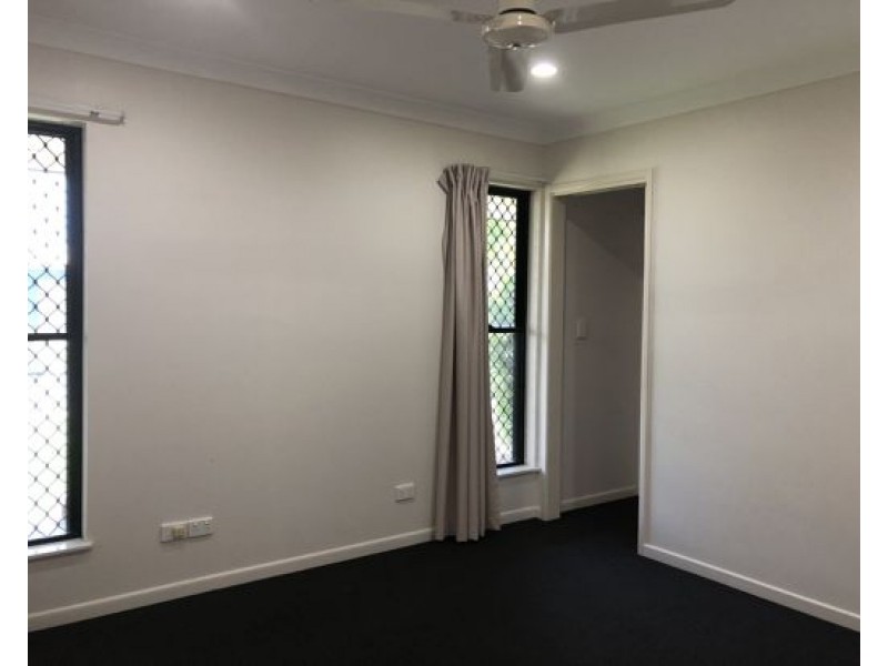 42 Monash Way, Ooralea QLD 4740