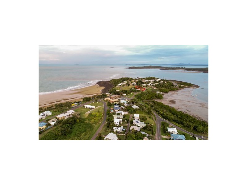 4 Sunset Drive, Sarina Beach QLD 4737
