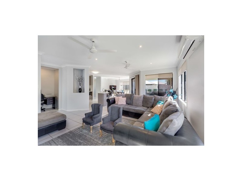 28 Stone Drive, Bucasia QLD 4750