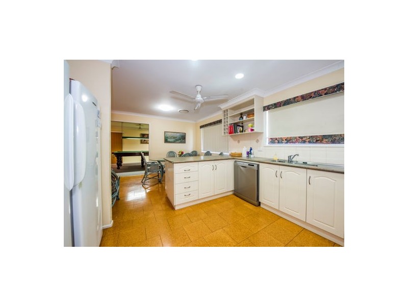 14 Bronte Street, West Mackay QLD 4740