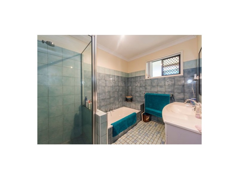 14 Bronte Street, West Mackay QLD 4740