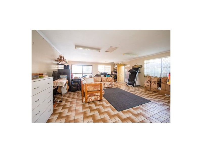 14 Bronte Street, West Mackay QLD 4740