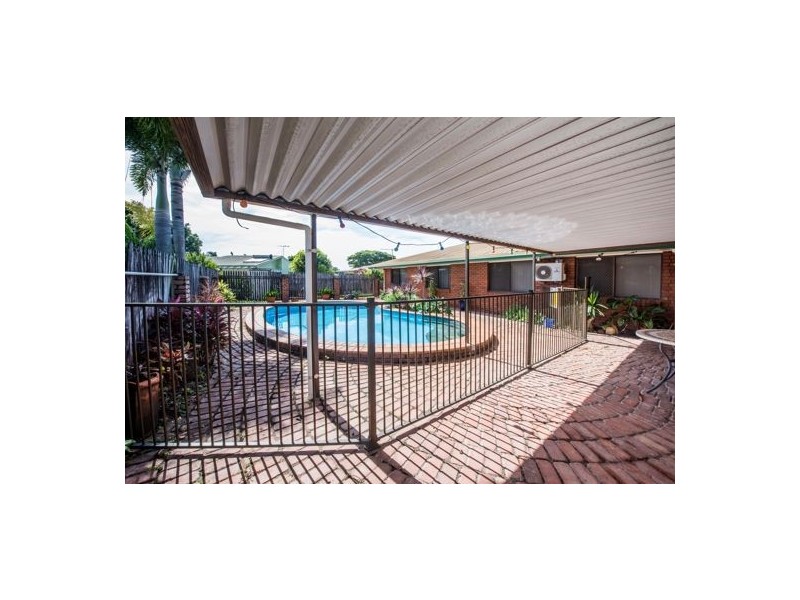14 Bronte Street, West Mackay QLD 4740