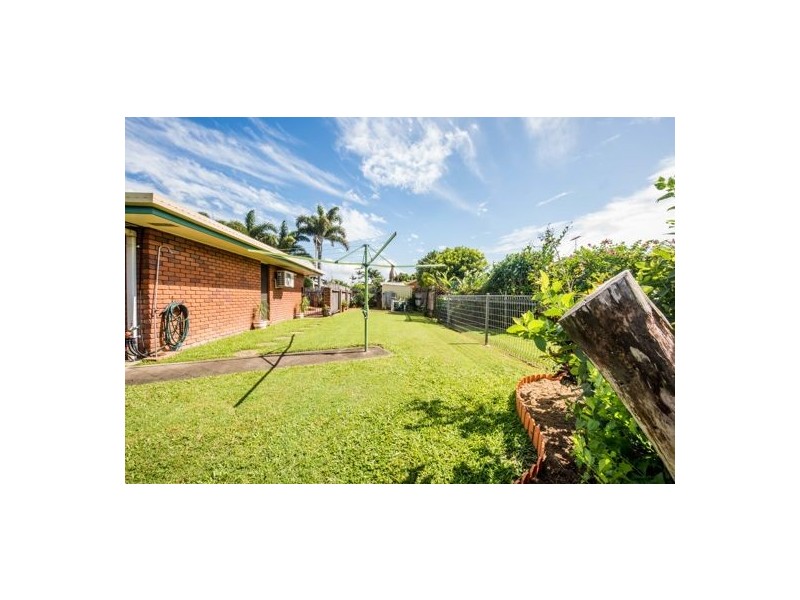 14 Bronte Street, West Mackay QLD 4740
