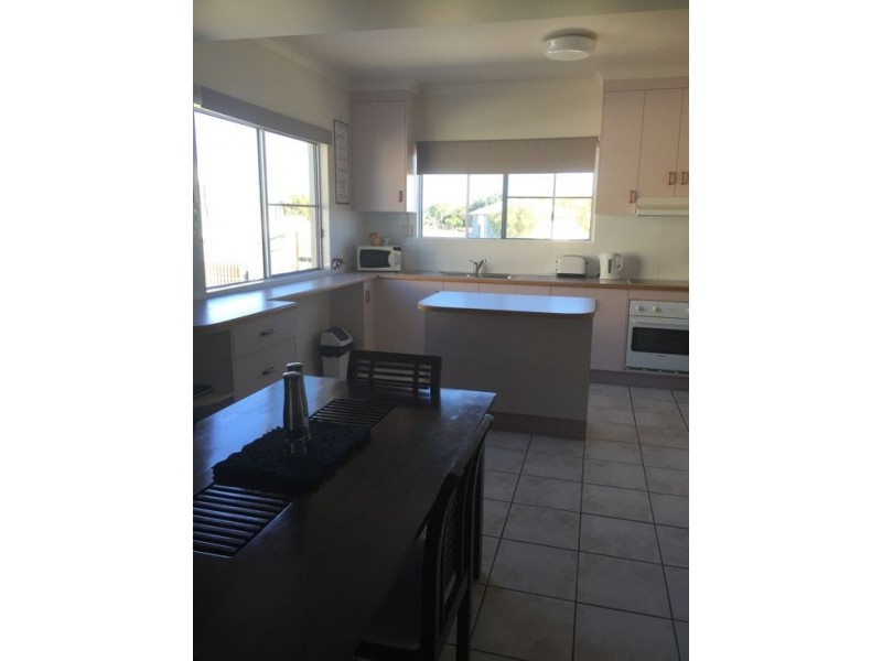Unit 4 (Osprey) 11 Bridge Road, East Mackay QLD 4740