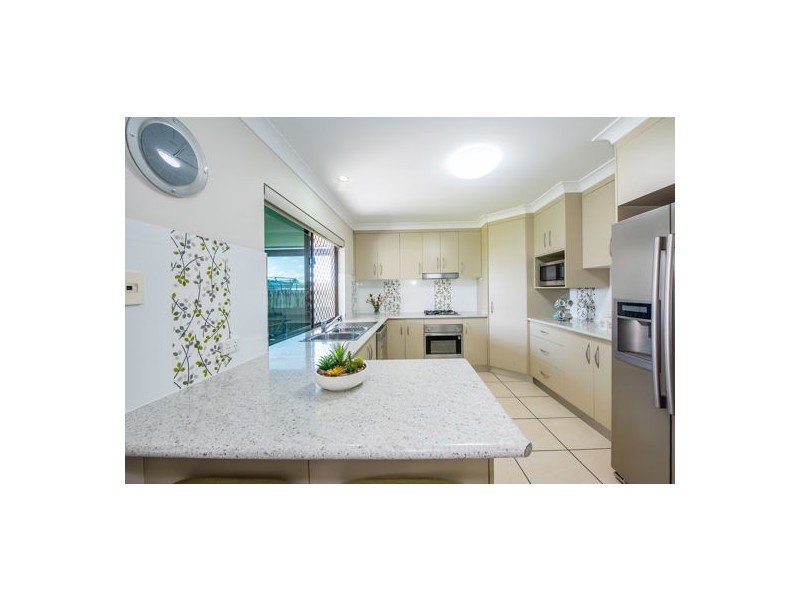 25 Peacock Place, Marian QLD 4753