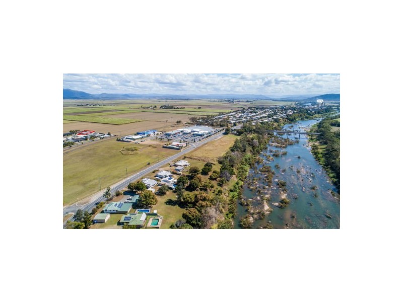 25 Peacock Place, Marian QLD 4753