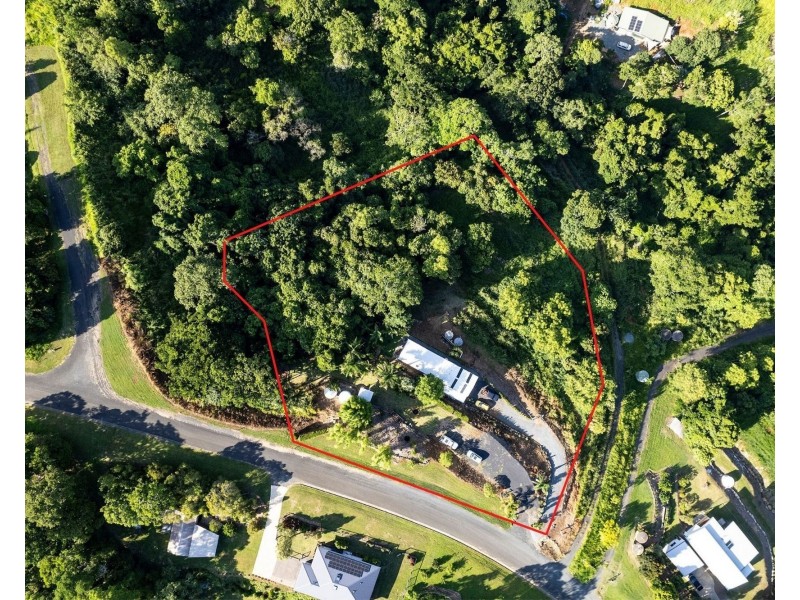 10 Bayview Drive, Habana QLD 4740