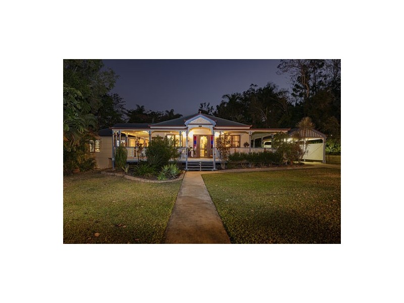 8 Refalo Drive, Farleigh QLD 4741