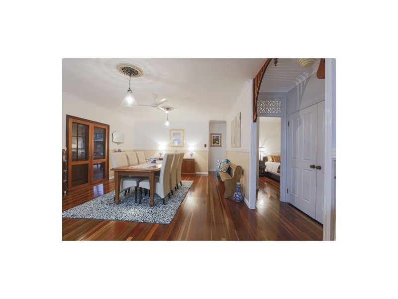 8 Refalo Drive, Farleigh QLD 4741