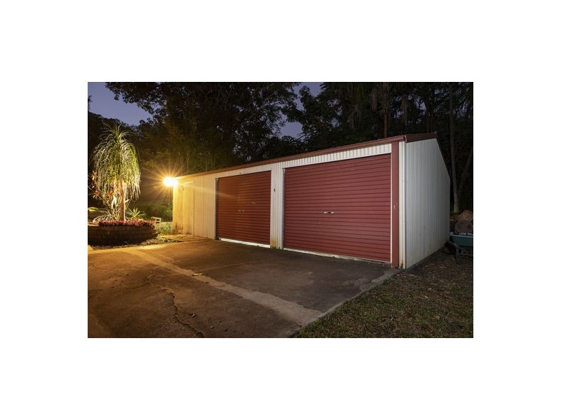 8 Refalo Drive, Farleigh QLD 4741